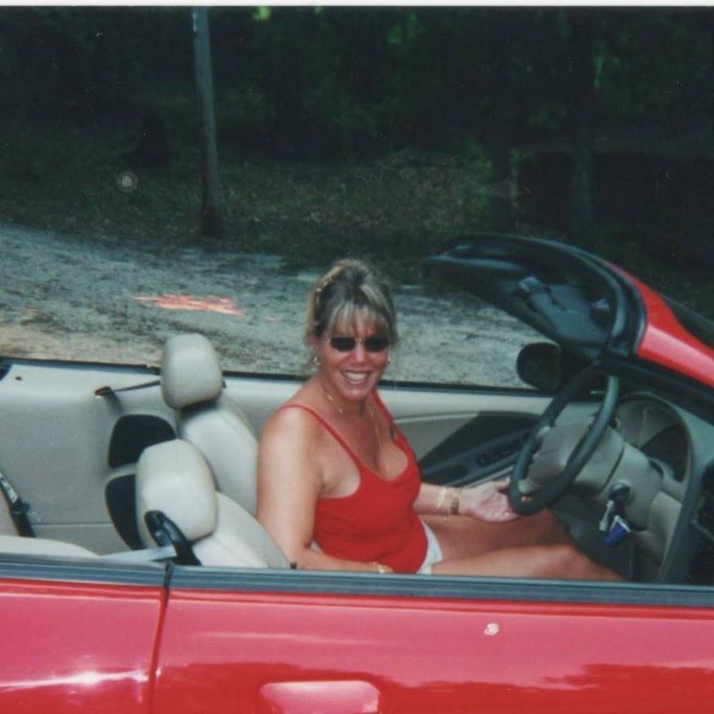 Meet your Posher, Debbie